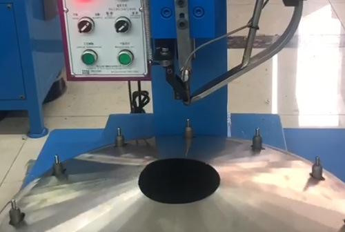 2023-3-10 什么是鉚釘機的實心鉚釘？實心鉚釘的應用范圍有哪些？.jpg